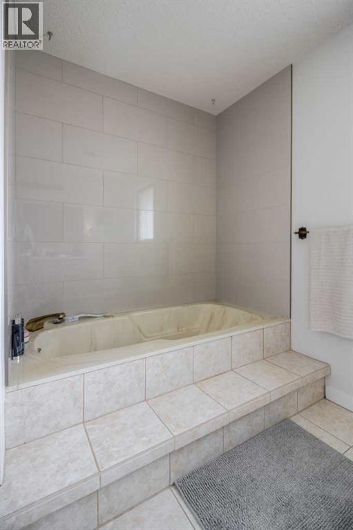 Photo 36 of 3710 Oak Drive S, Lethbridge AB