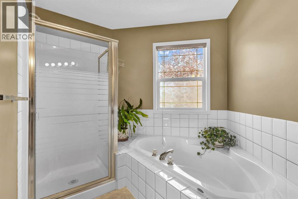 Single Family House for Sale in  Hidden Valley Drive NW Hidden Valley Calgary 