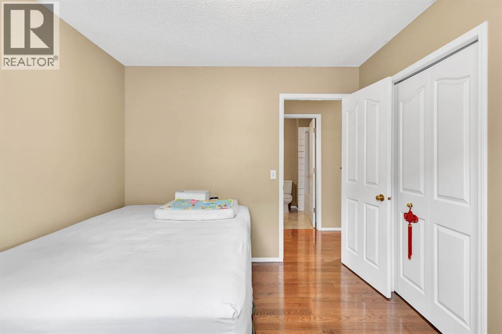 Single Family House for Sale in  Hidden Valley Drive NW Hidden Valley Calgary 