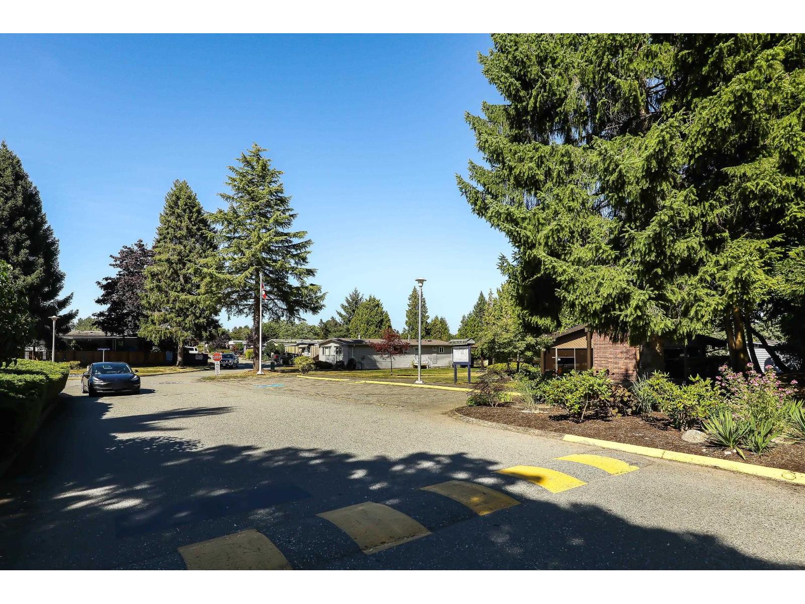 Photo 2 of 43 15875 20 Avenue, Surrey BC