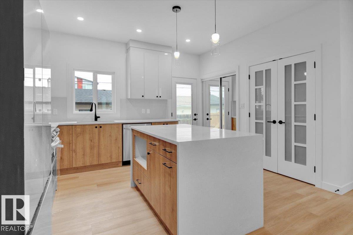 Photo 36 of 11126 132 St Nw, Edmonton AB