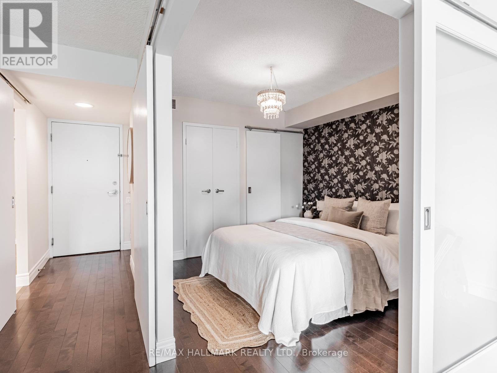 Photo 11 of 710 75 Dalhousie Street, Toronto ON