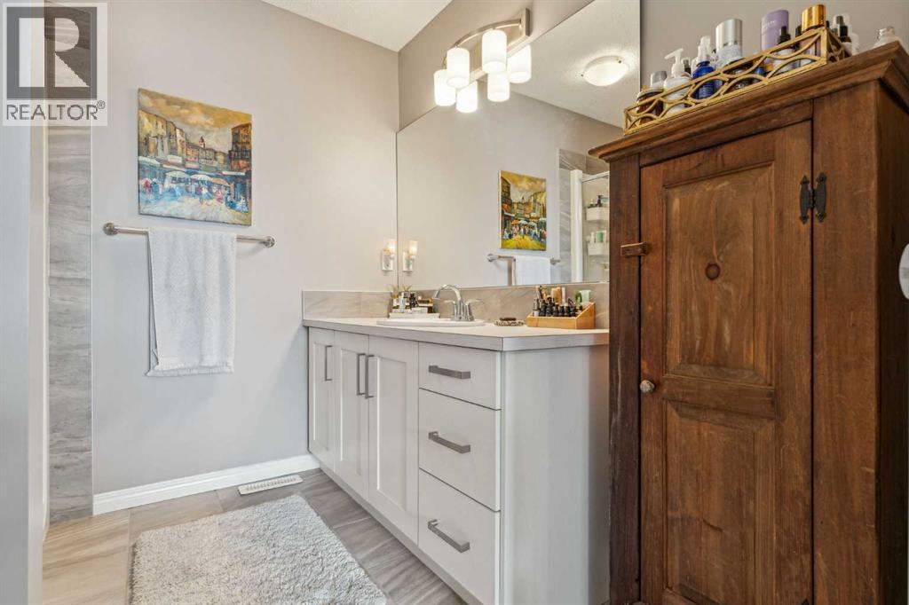 Photo 11 of 114 Sagewood Drive Sw, Airdrie AB