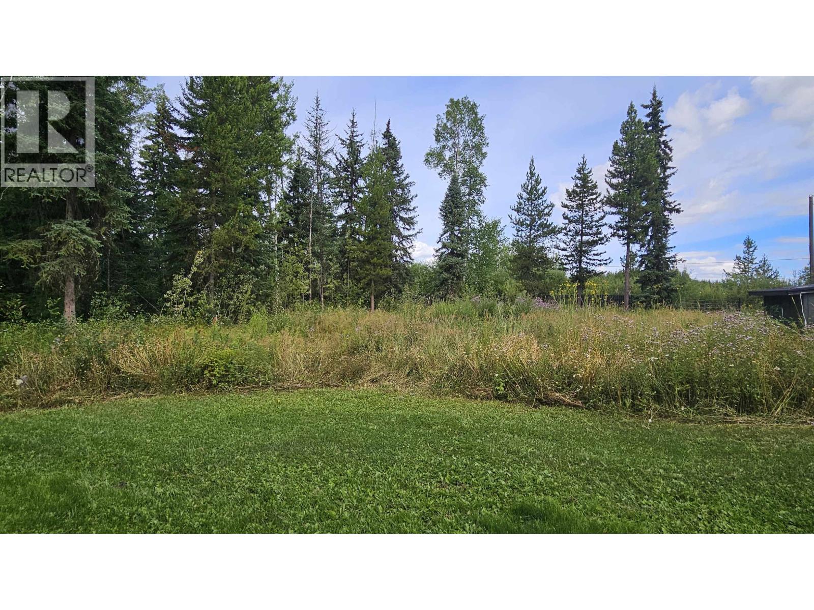 Photo 4 of 5525 Courval Road, Prince George BC