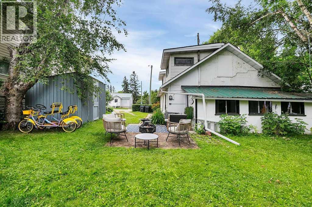 Photo 37 of 5037 48 Street, Sylvan Lake AB