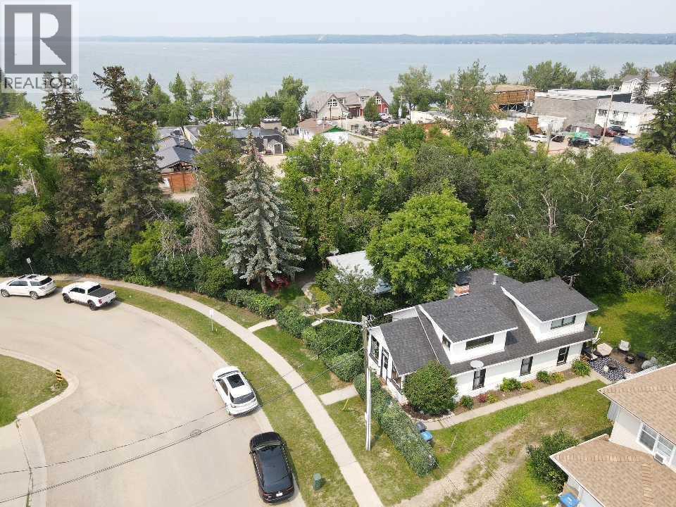 Photo 24 of 5037 48 Street, Sylvan Lake AB