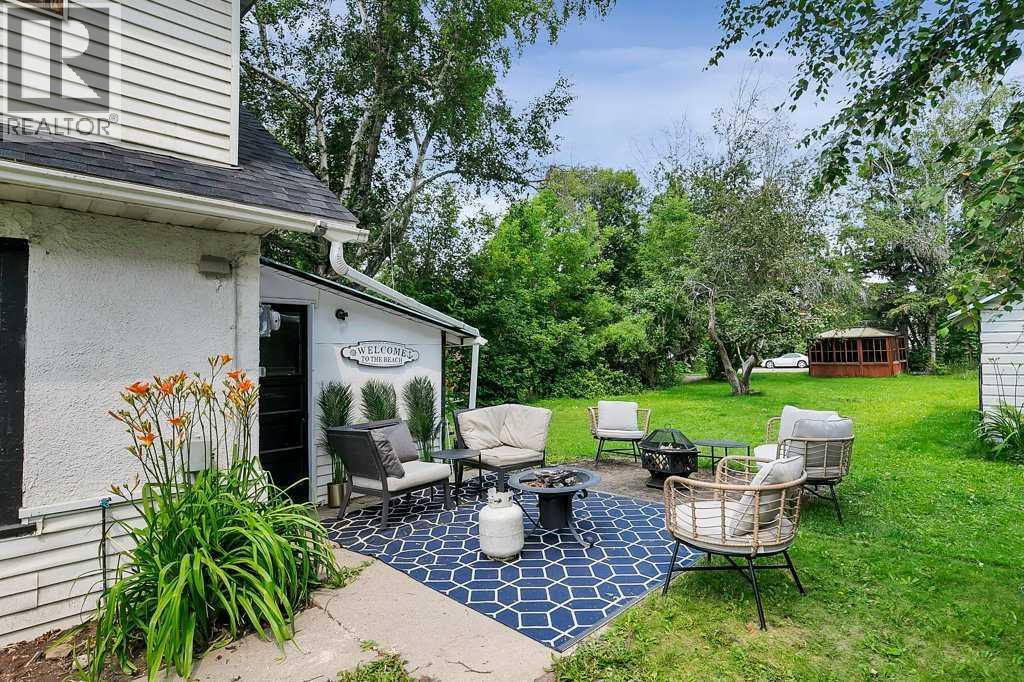Photo 7 of 5037 48 Street, Sylvan Lake AB