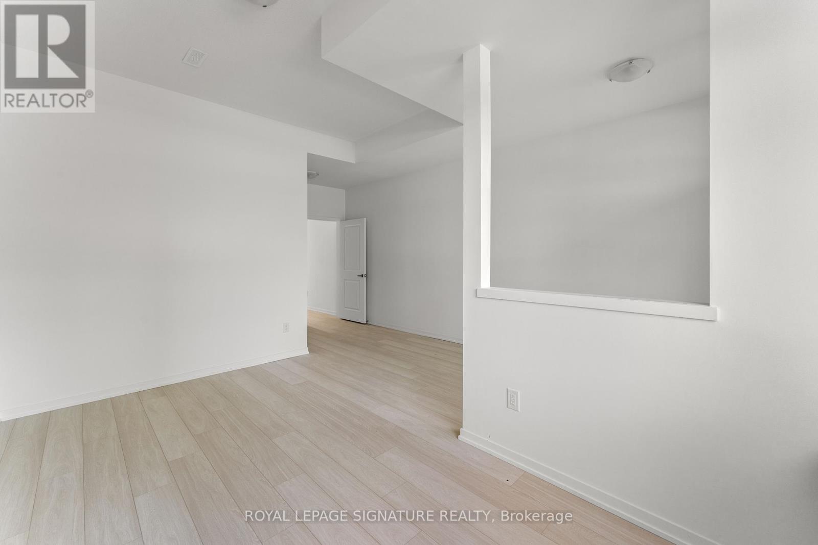 Photo 11 of 193 Monarch Avenue, Ajax ON