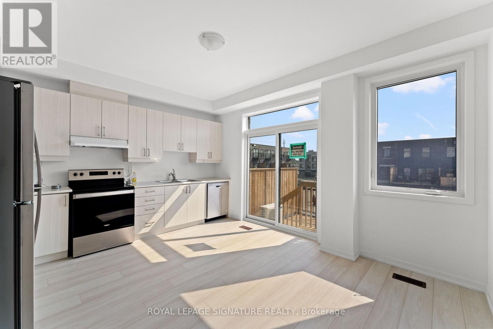 Photo 17 of 193 Monarch Avenue, Ajax ON