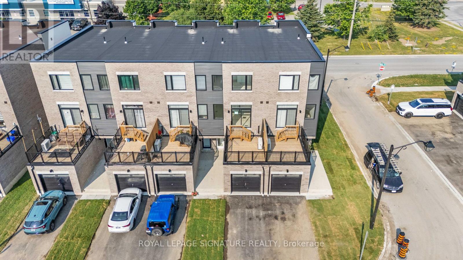 Photo 37 of 193 Monarch Avenue, Ajax ON