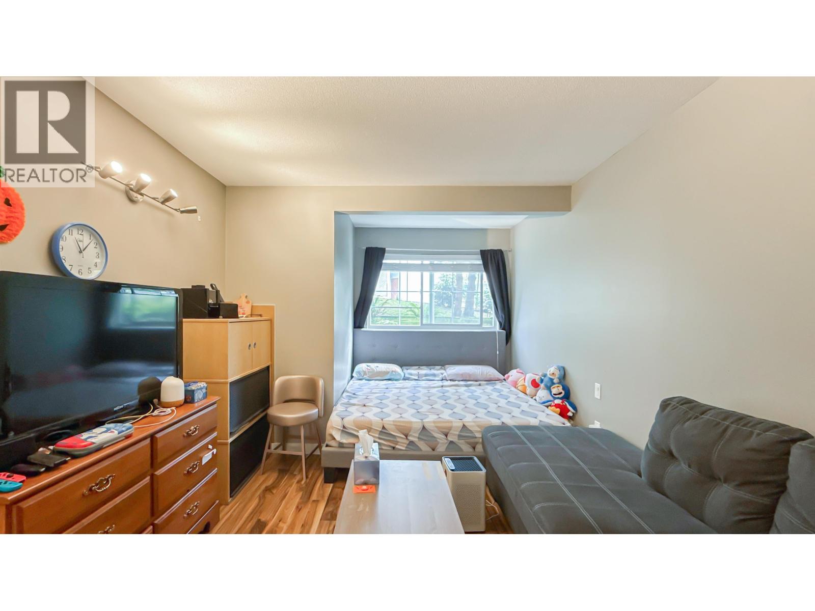 Photo 7 of 206 9098 Halston Court, Burnaby BC