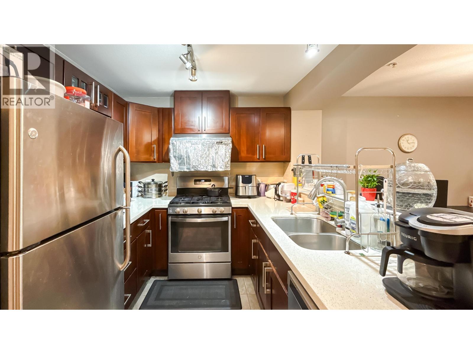 Photo 21 of 206 9098 Halston Court, Burnaby BC