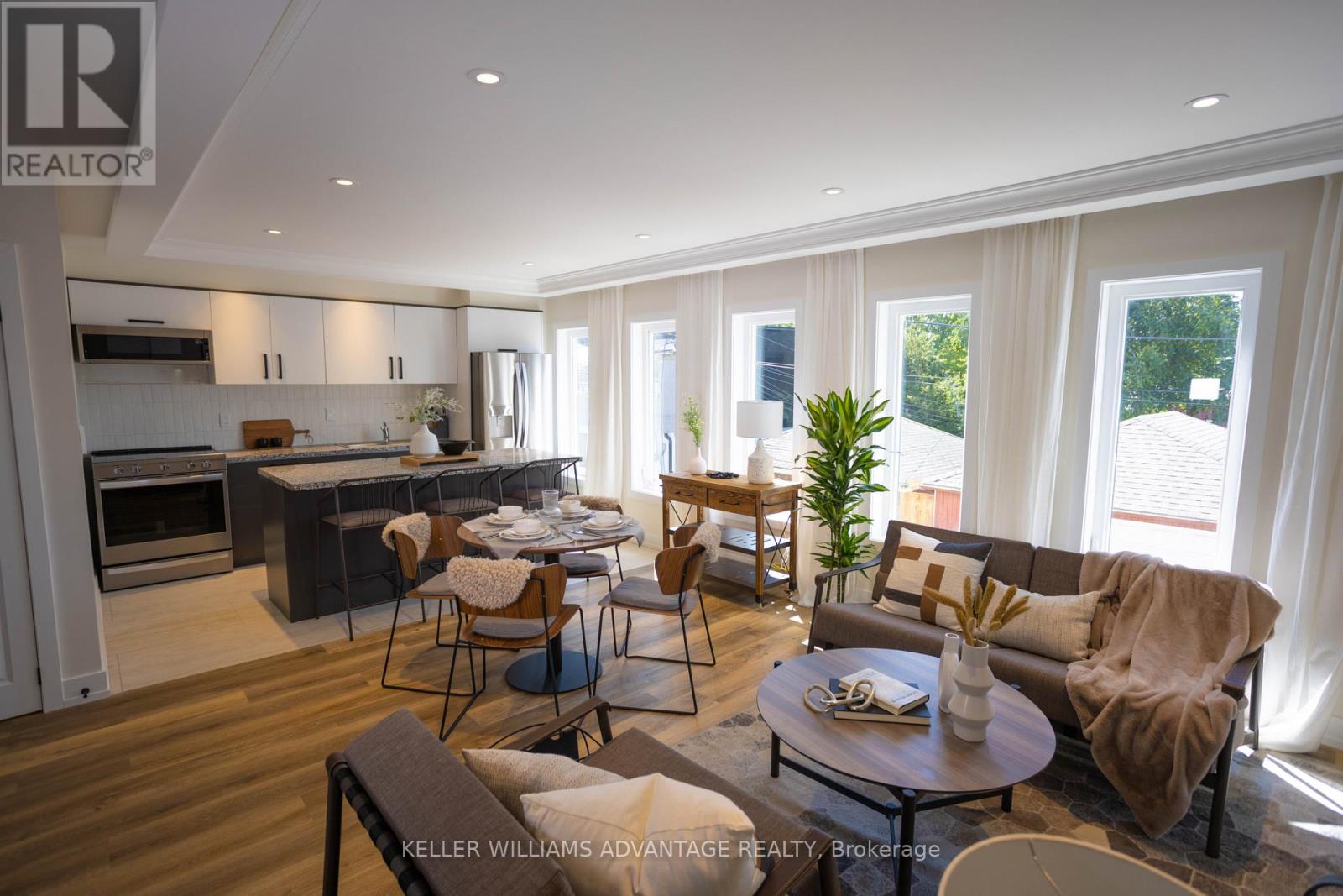Photo 2 of Unit 3 50 Castleton Avenue, Toronto ON