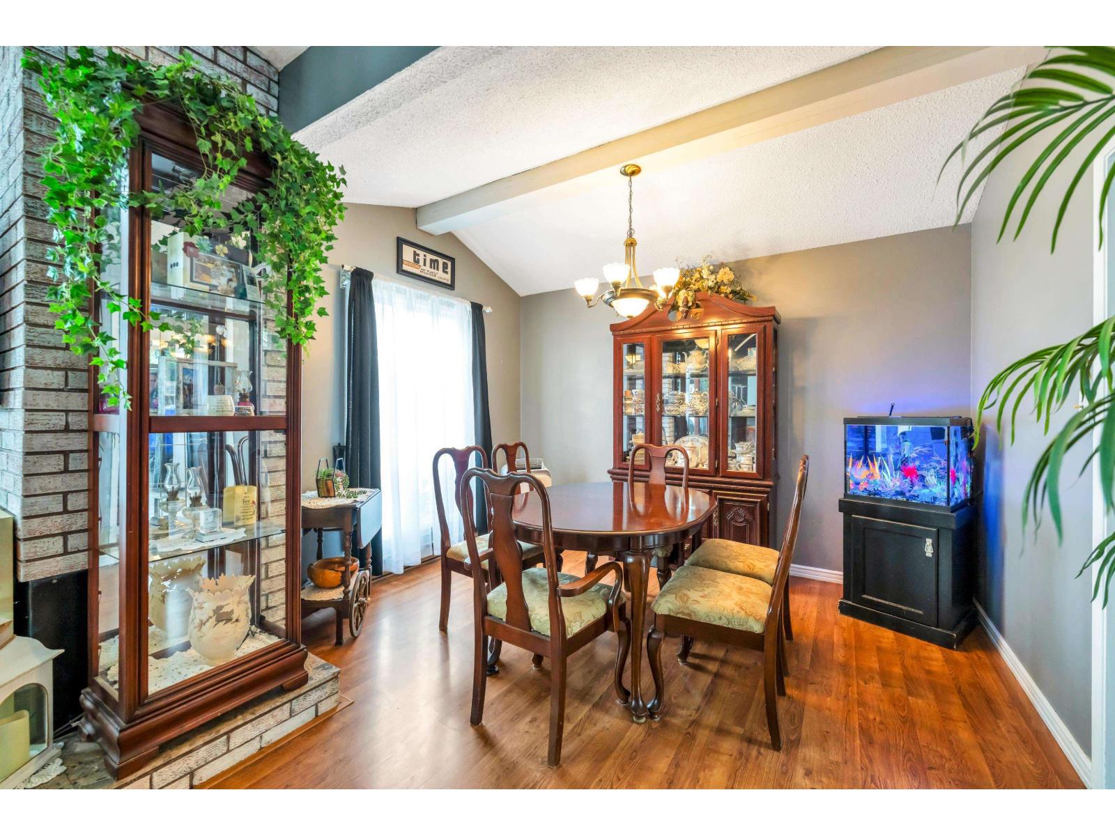 Photo 8 of 31544 Sunnyside Crescent, Abbotsford BC