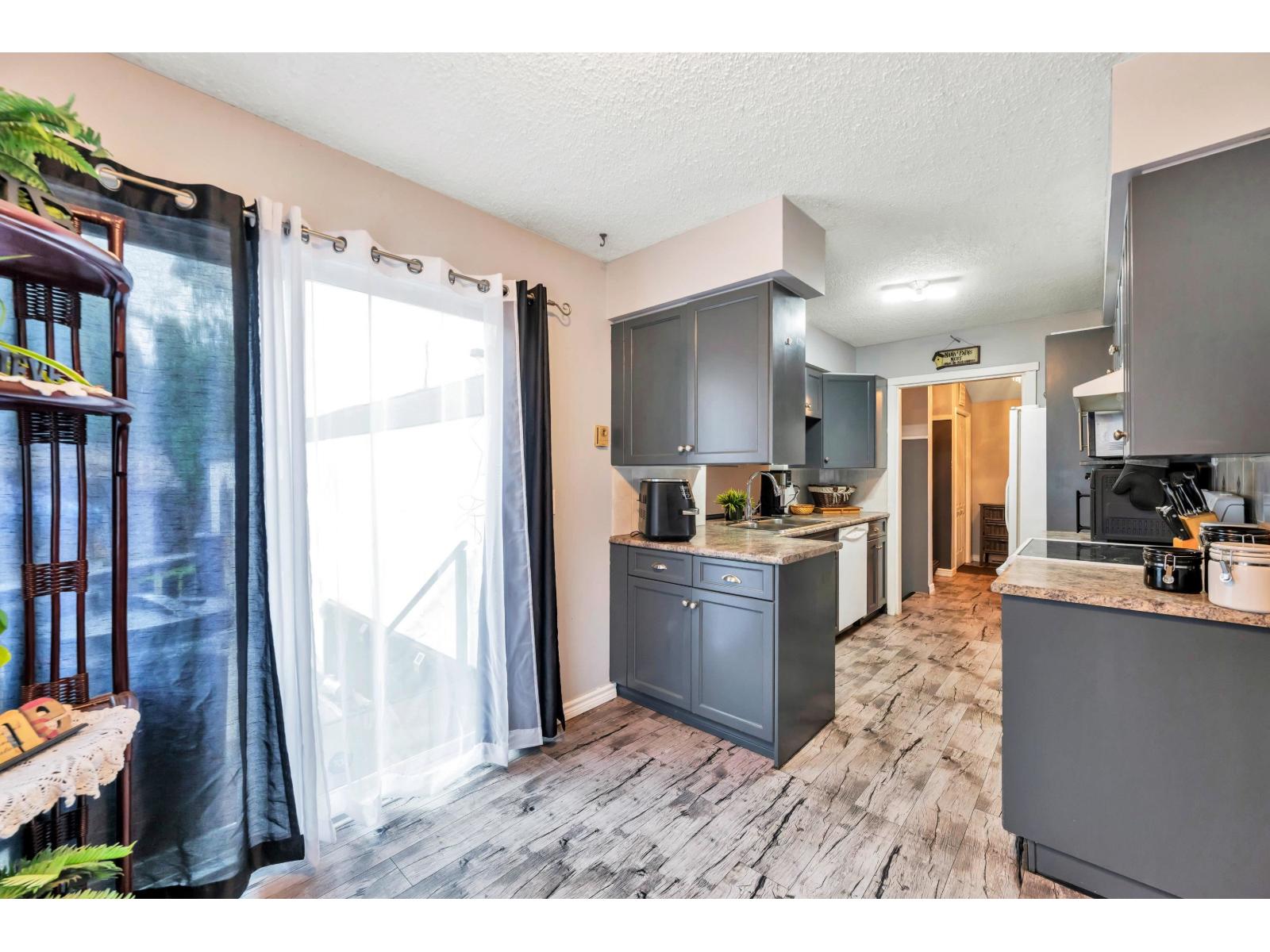 Photo 15 of 31544 Sunnyside Crescent, Abbotsford BC