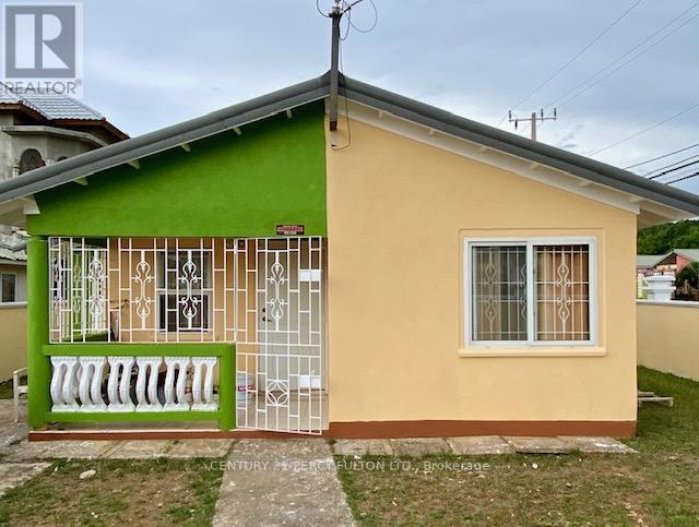 2 MOLTAN CLOSE E - 1