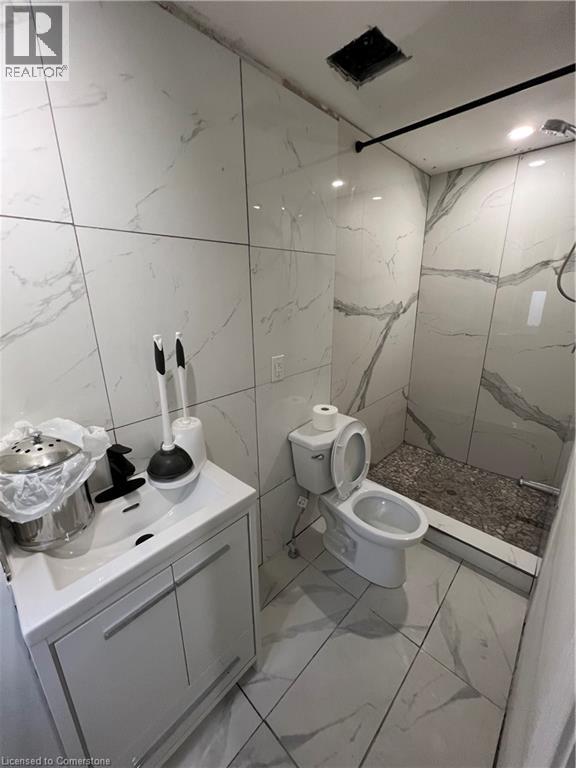 Photo 2 of 155 Wentworth Street S, Hamilton ON