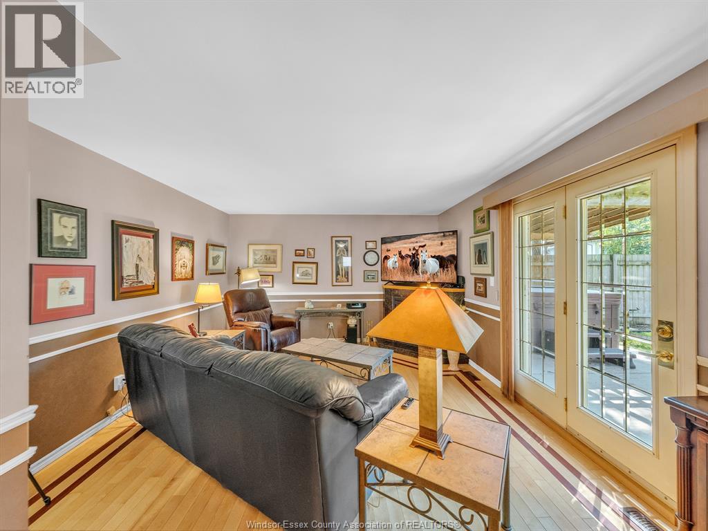 Photo 13 of 464 Walnut Drive, Amherstburg ON
