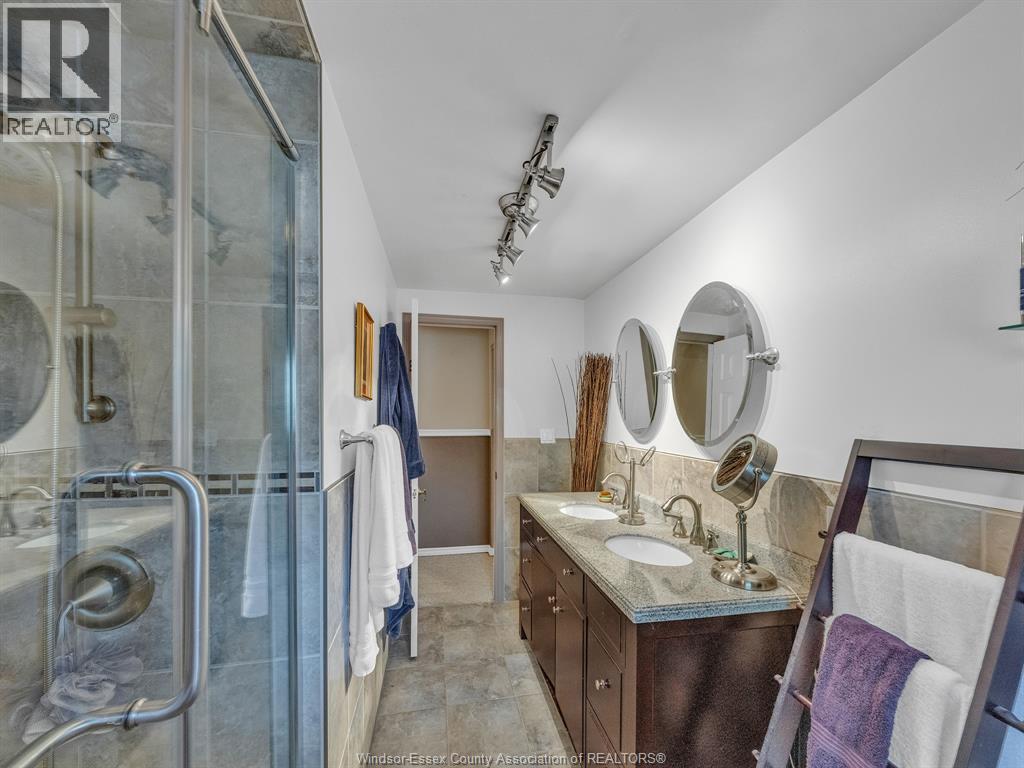 Photo 17 of 464 Walnut Drive, Amherstburg ON