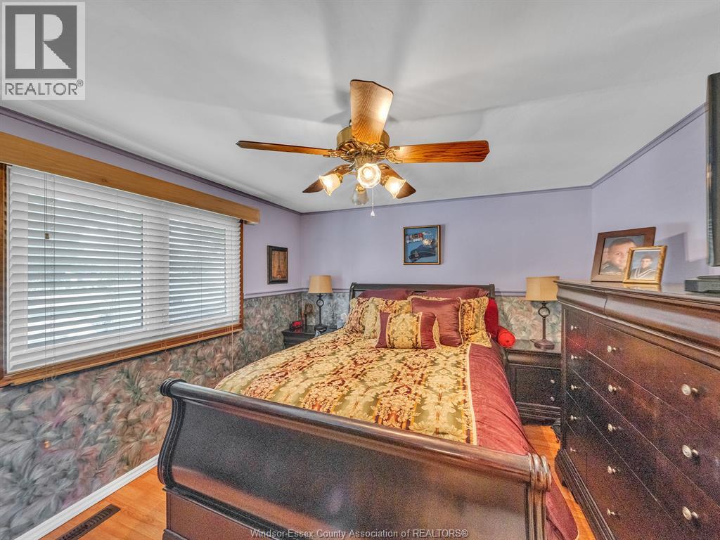 Photo 14 of 464 Walnut Drive, Amherstburg ON