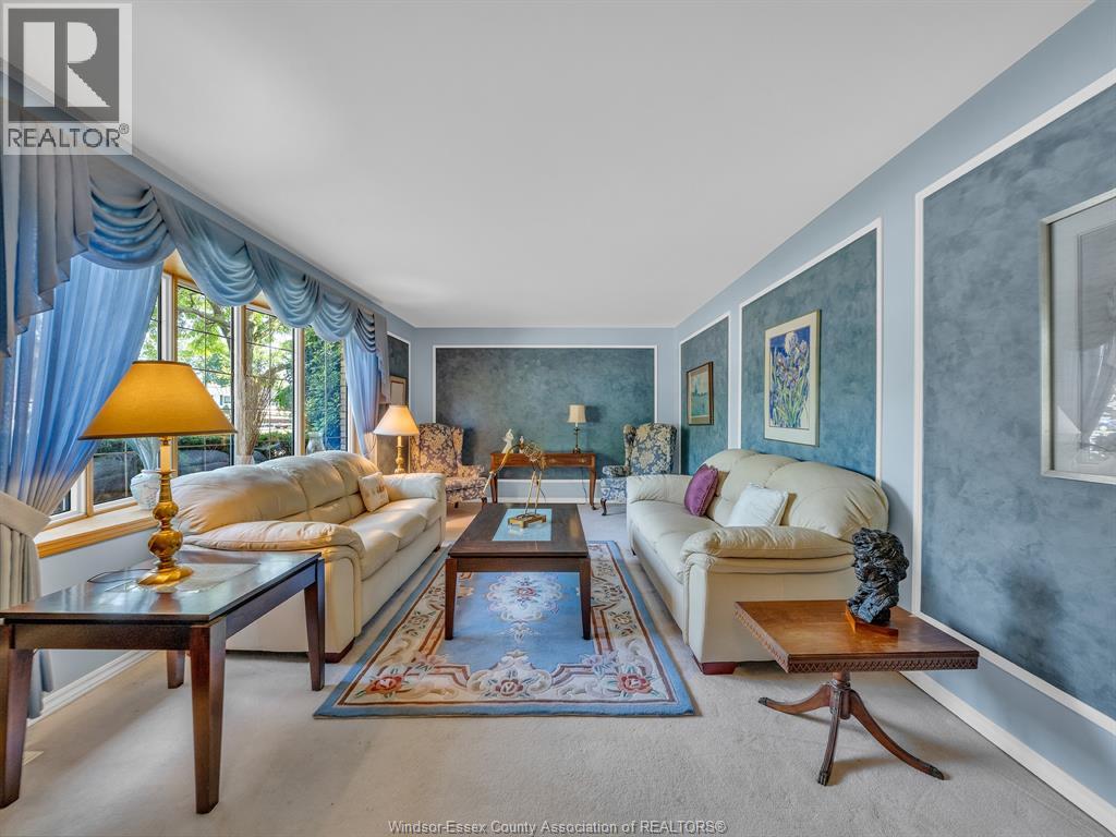 Photo 4 of 464 Walnut Drive, Amherstburg ON