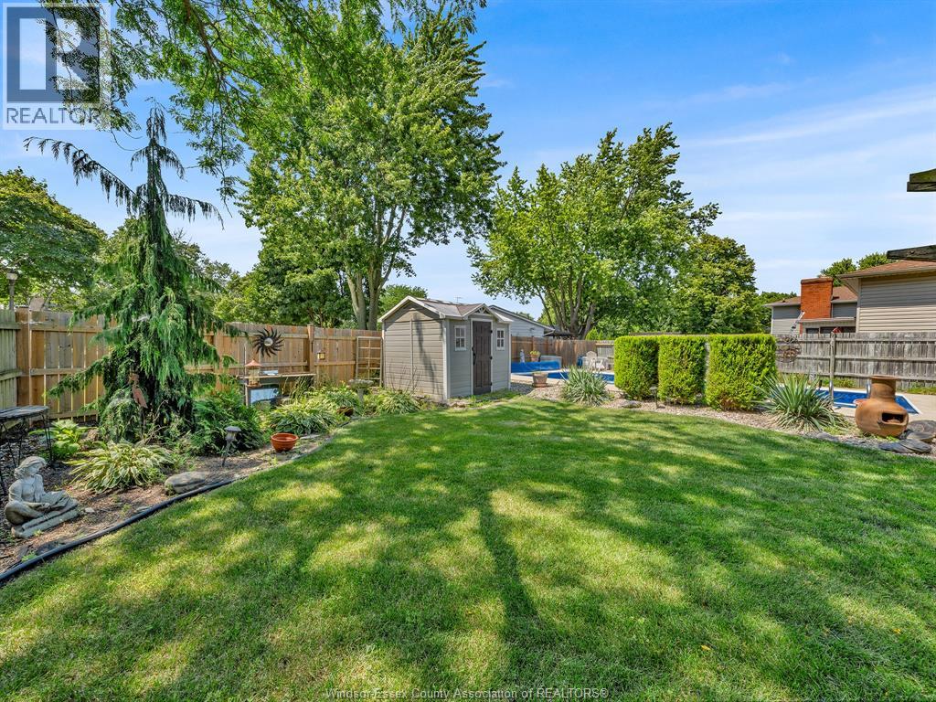 Photo 23 of 464 Walnut Drive, Amherstburg ON