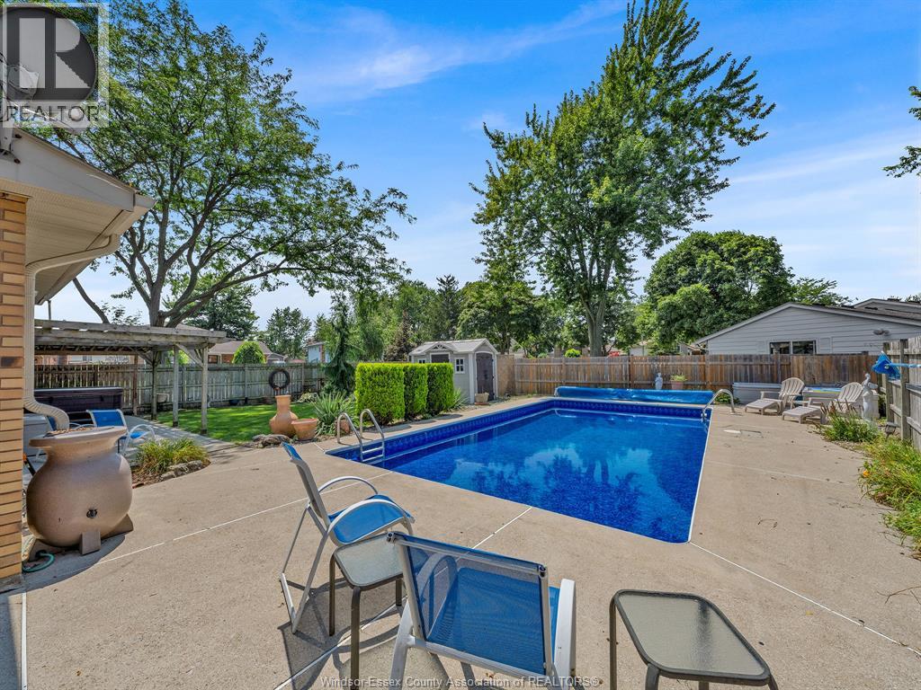 Photo 24 of 464 Walnut Drive, Amherstburg ON
