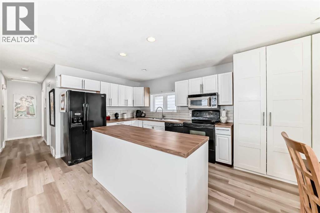 Single Family House Bi-level for Sale in  A Avenue SE Dover Calgary 