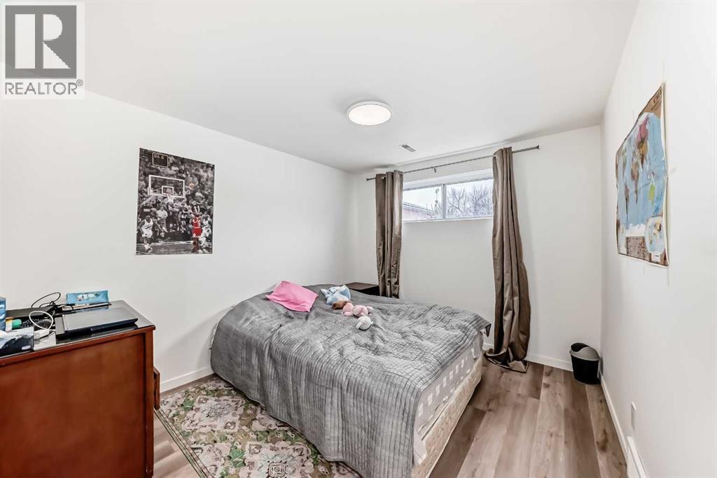 Single Family House Bi-level for Sale in  A Avenue SE Dover Calgary 