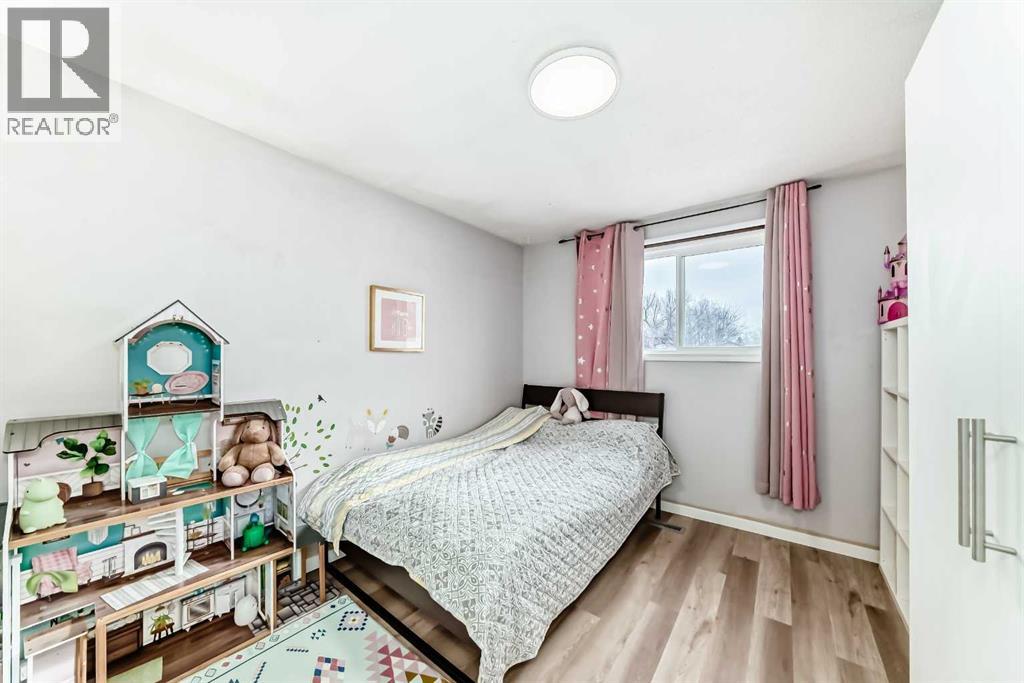 Single Family House Bi-level for Sale in  A Avenue SE Dover Calgary 