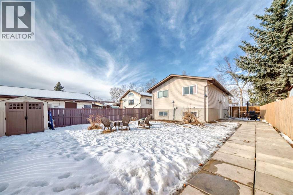 Single Family House Bi-level for Sale in  A Avenue SE Dover Calgary 