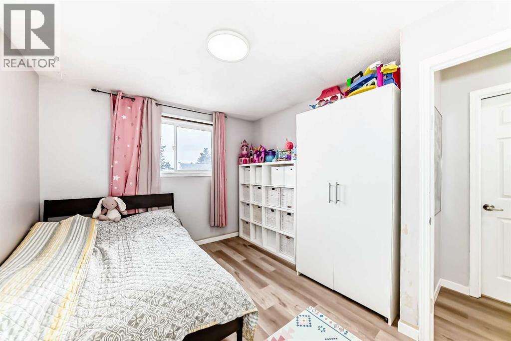 Single Family House Bi-level for Sale in  A Avenue SE Dover Calgary 