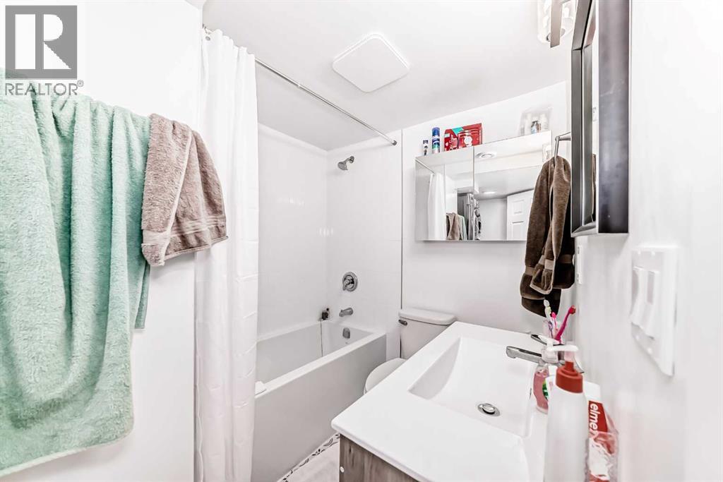 Single Family House Bi-level for Sale in  A Avenue SE Dover Calgary 