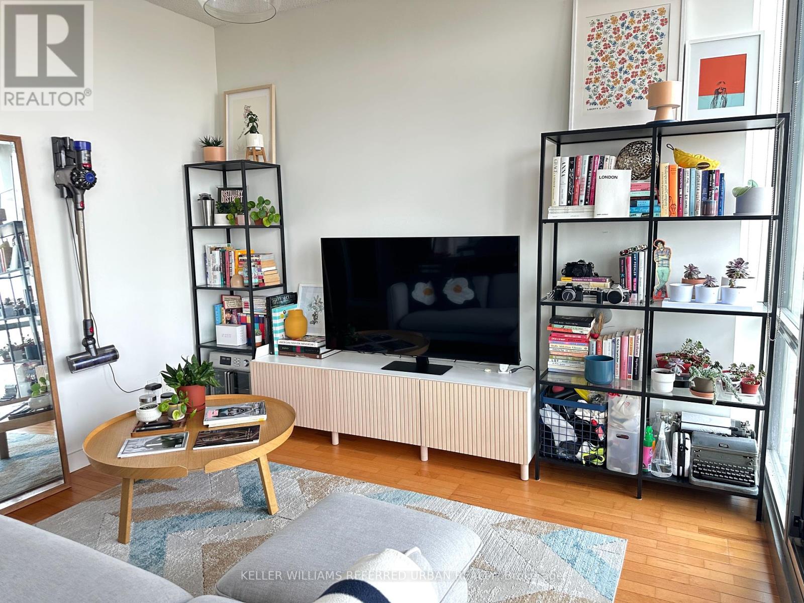 Photo 11 of 1203 33 Mill Street, Toronto ON