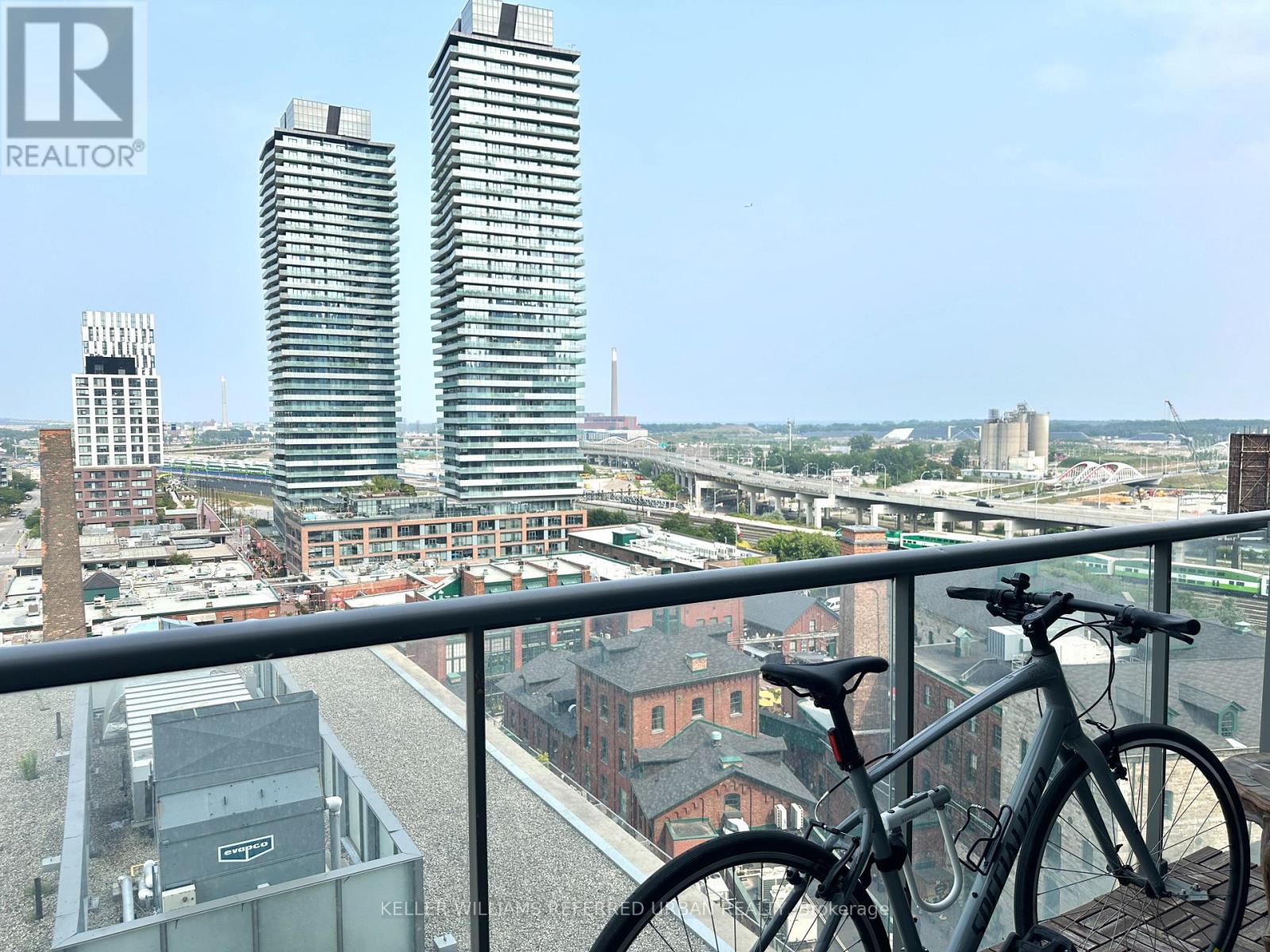Photo 6 of 1203 33 Mill Street, Toronto ON