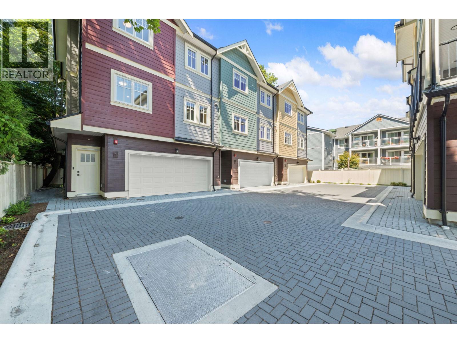 Photo 33 of 5 4829 48 Avenue, Ladner BC