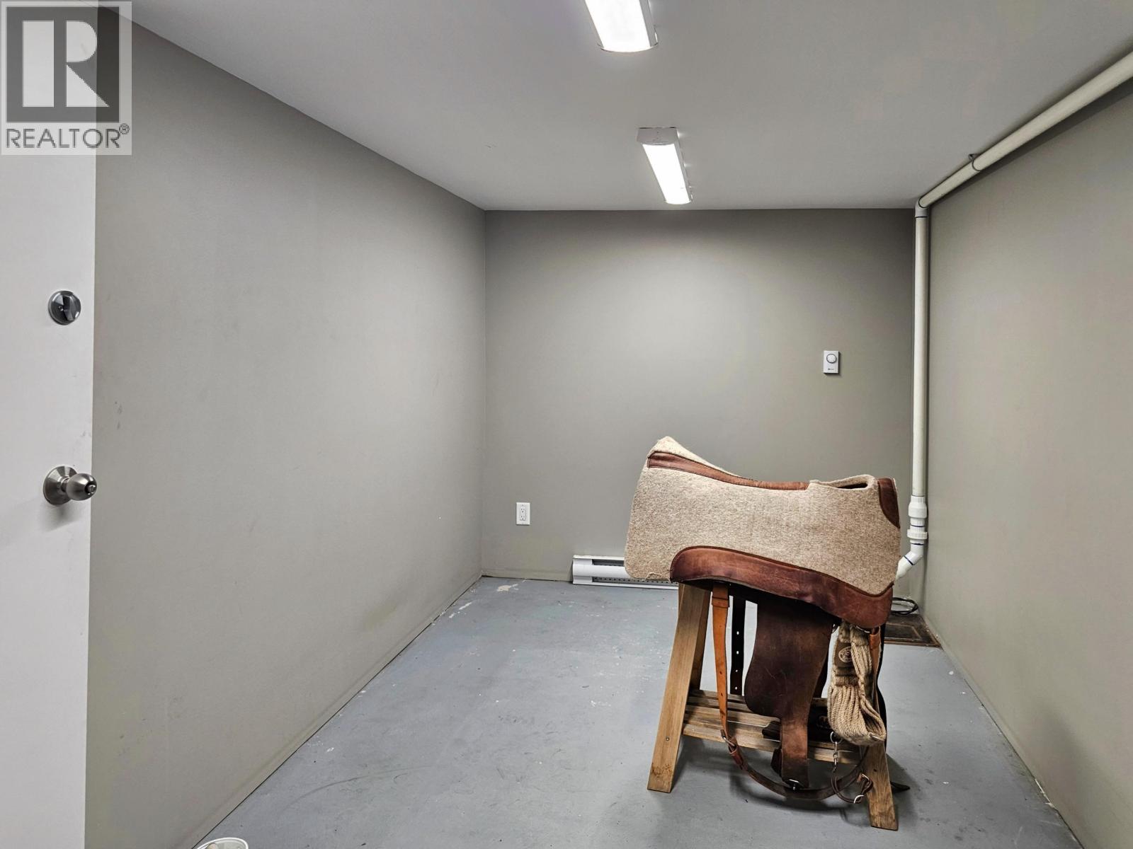 96 5TH AVENUE - 15