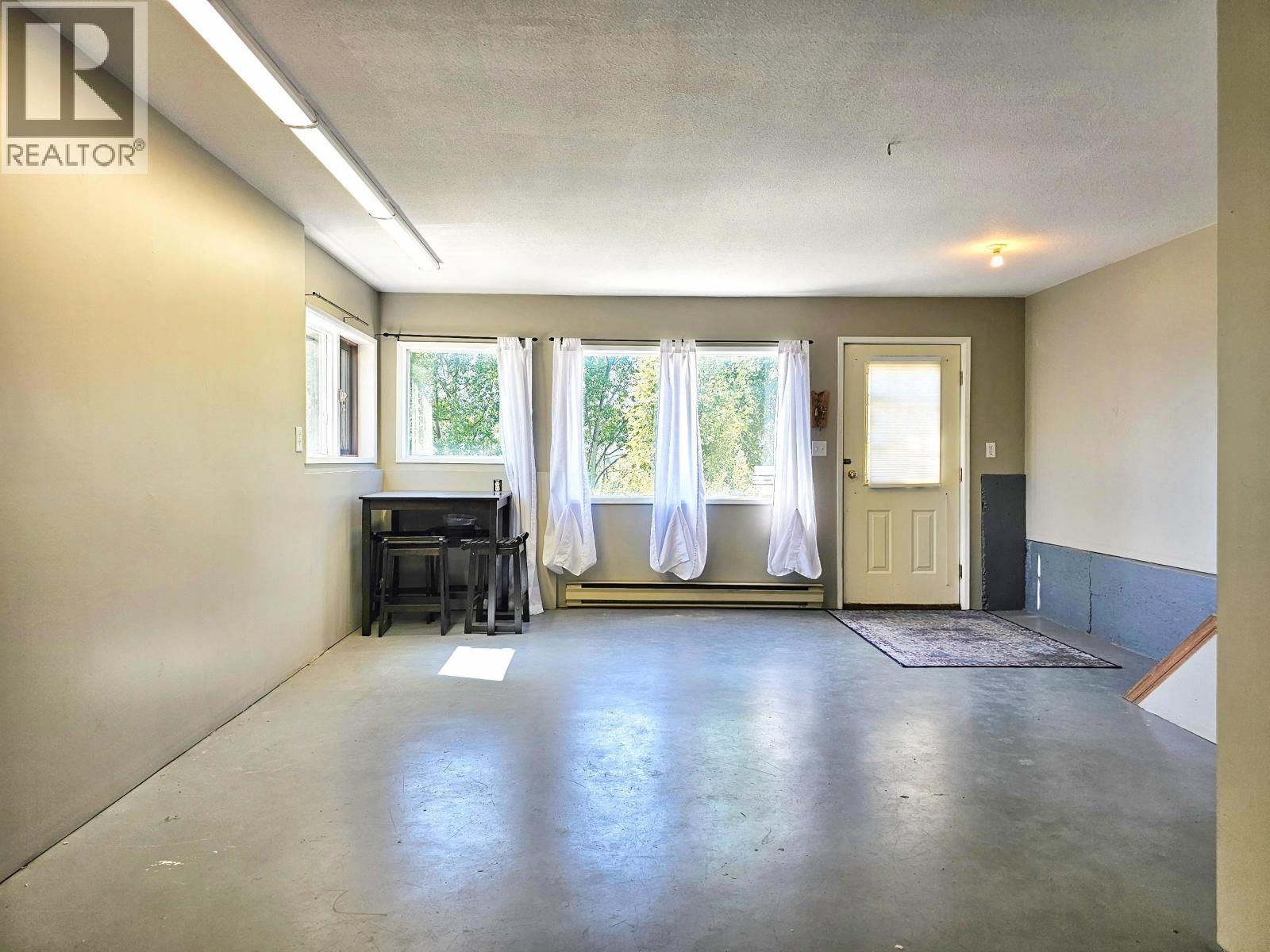 96 5TH AVENUE - 14