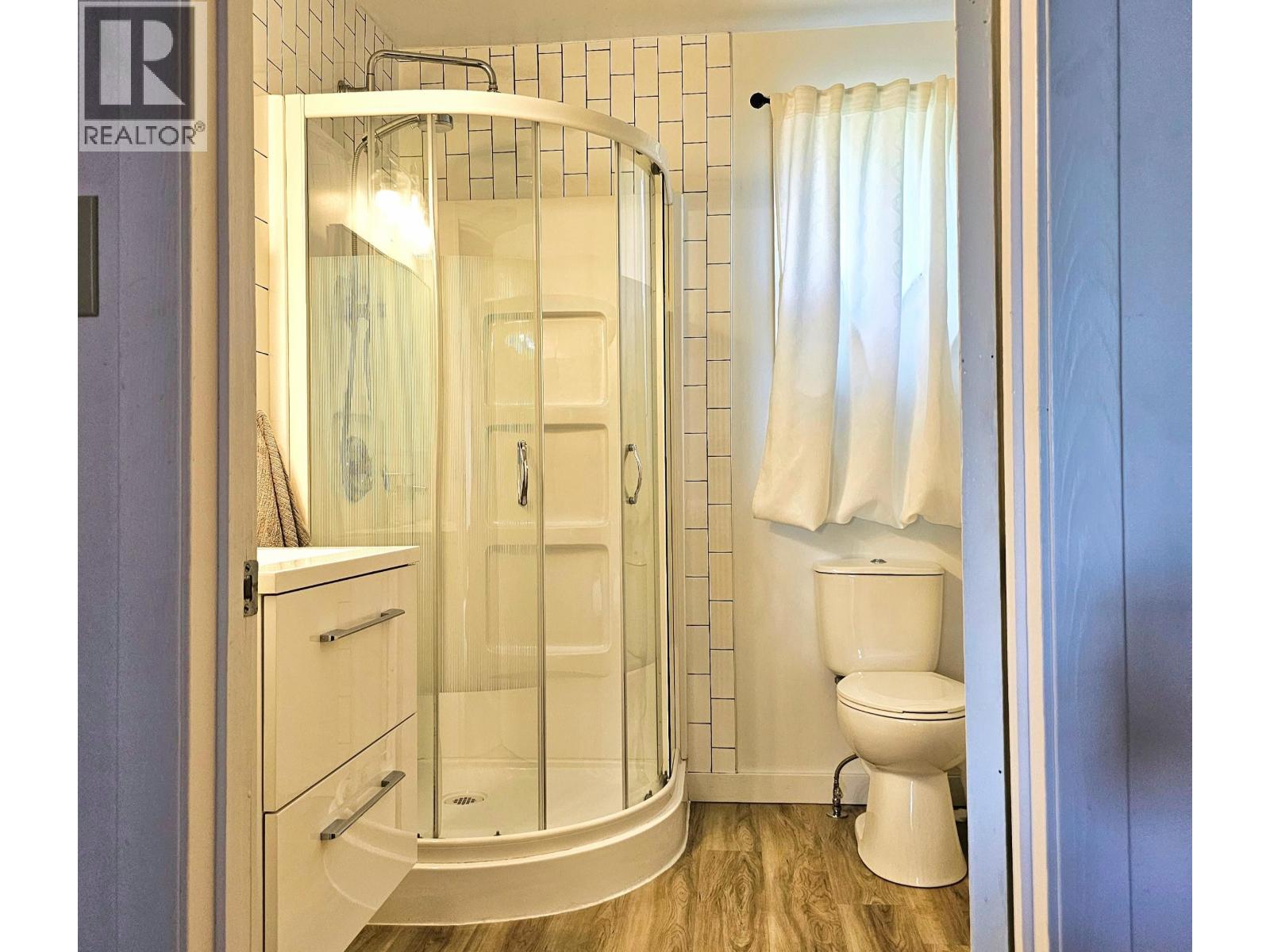 96 5TH AVENUE - 10