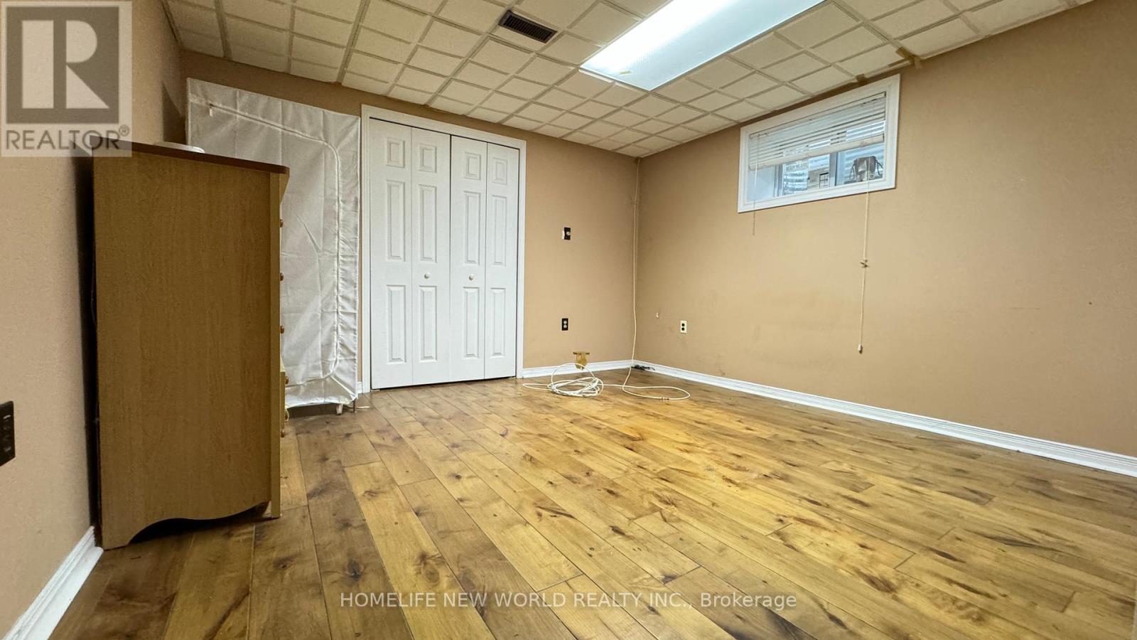 Photo 4 of 186 Henderson Avenue, Markham ON