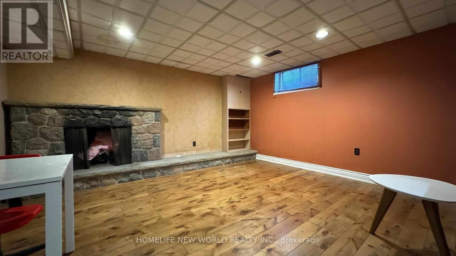 Photo 1 of 186 Henderson Avenue, Markham ON
