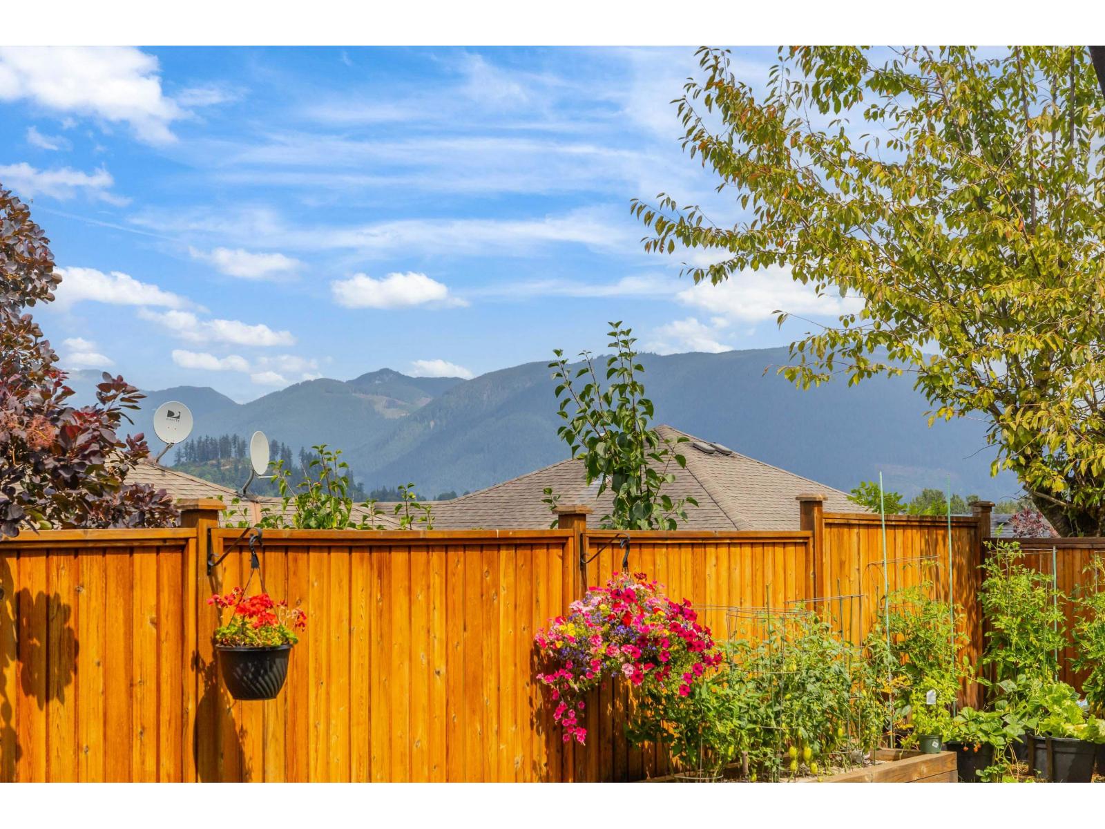 Photo 33 of 8540 Doerksen Drive, Mission BC
