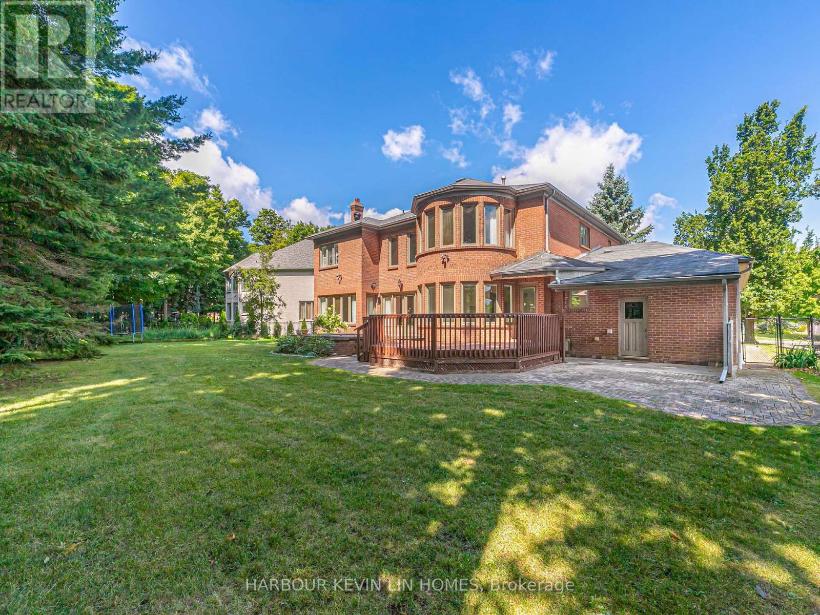 Photo 23 of 10 Edmund Crescent, Richmond Hill ON