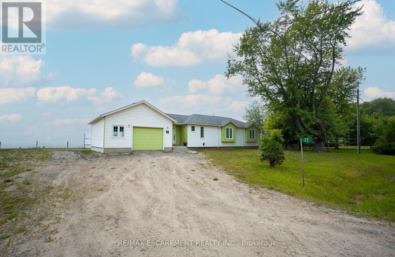 Photo 7 of 21 Villella Road, Haldimand ON