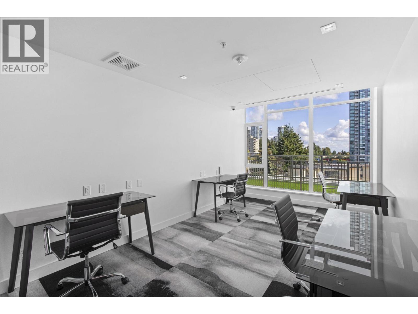 Photo 11 of 2504 6511 Sussex Avenue, Burnaby BC