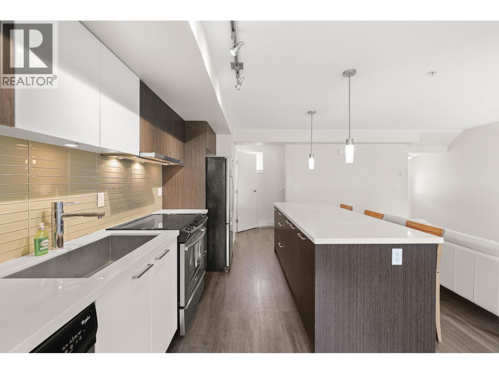 Photo 6 of 311 618 Langside Avenue, Coquitlam BC
