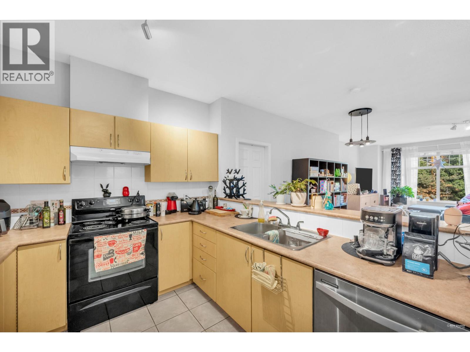 Photo 18 of 213 83 Star Crescent, New Westminster BC