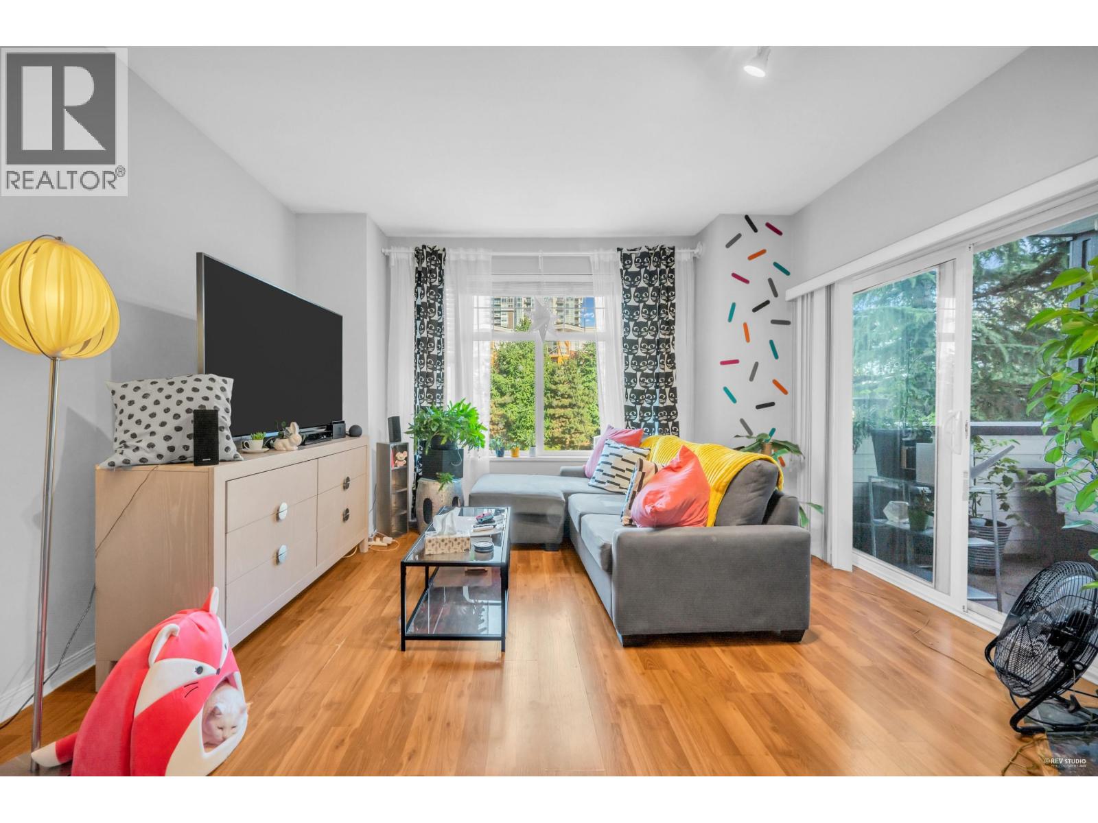 Photo 8 of 213 83 Star Crescent, New Westminster BC