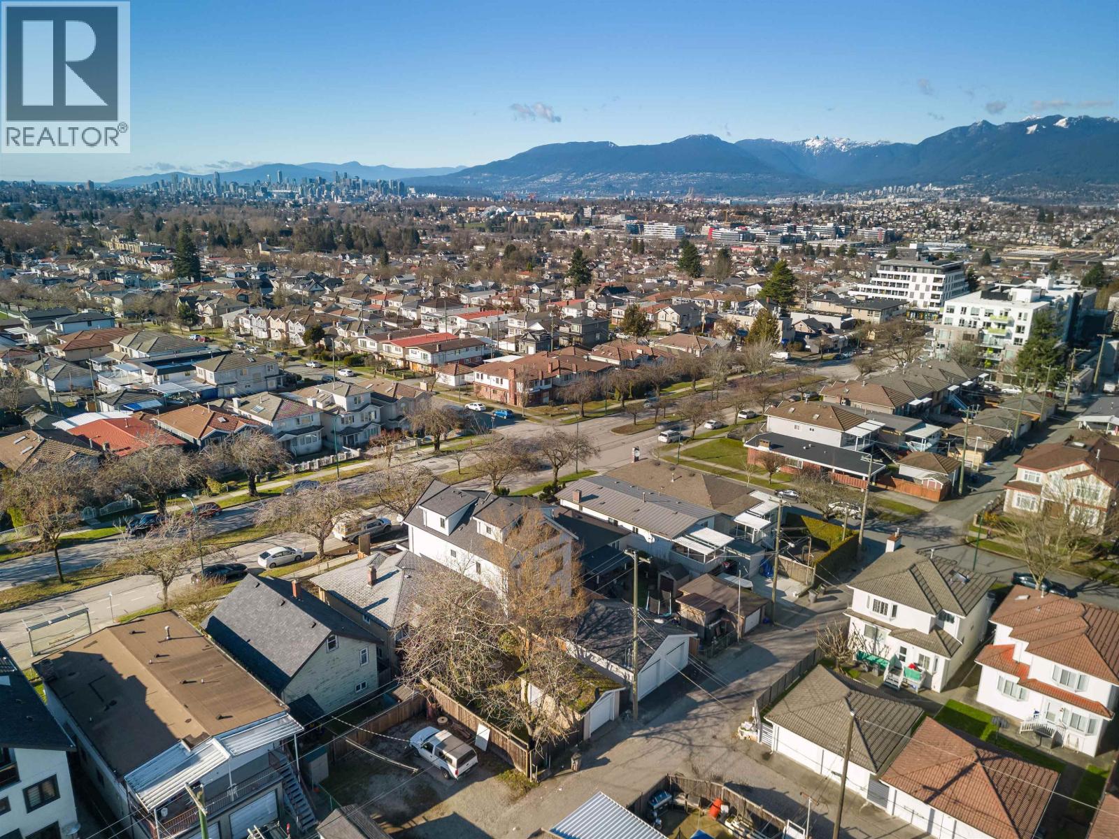 Photo 8 of 4014 Rupert Street, Vancouver BC