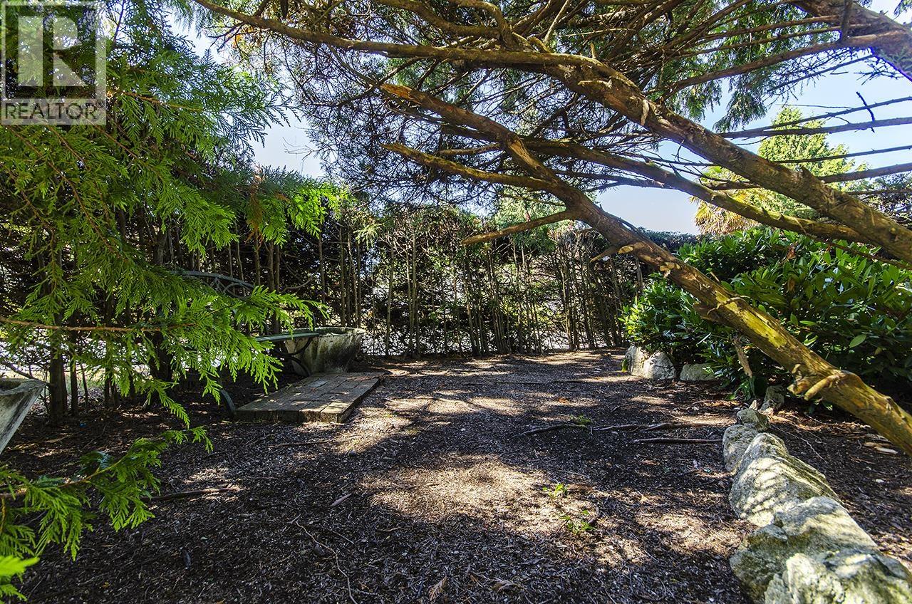 Photo 7 of 422 Raindance Crescent, West Vancouver BC